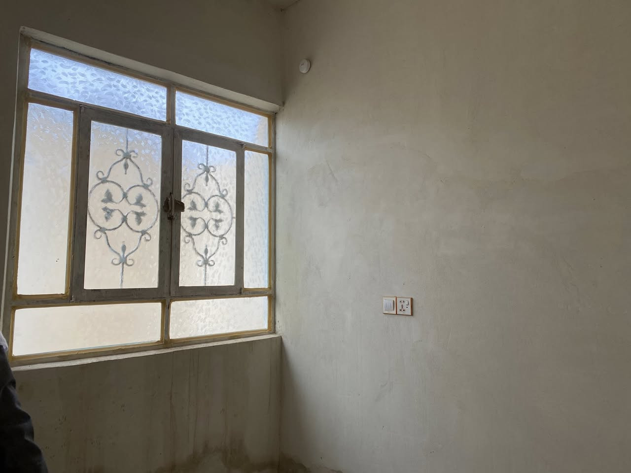 سلام عليكم بيت عد المعالي جاهز عوزه بس ارضيه شارع 

عريض خدمات سعر البيت 22 تعال وشوف بعينك شارع 

10امتار ‭0780 588 2103‬
