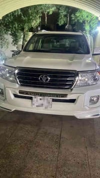 السعر ٢٨٥ بيه مجال  لاندكروز 2011 بيه صفحه السائق صبغ  الشراي يتصل ع ر...