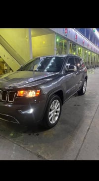 جيب ٢٠١٧ • محرك ٣٦٠٠ • مكفولة عام