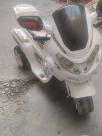 من رخصة مدير الكروب اغراض مستعملة للبيع فلتر ماء شغال مكنسة افرشة شغال...