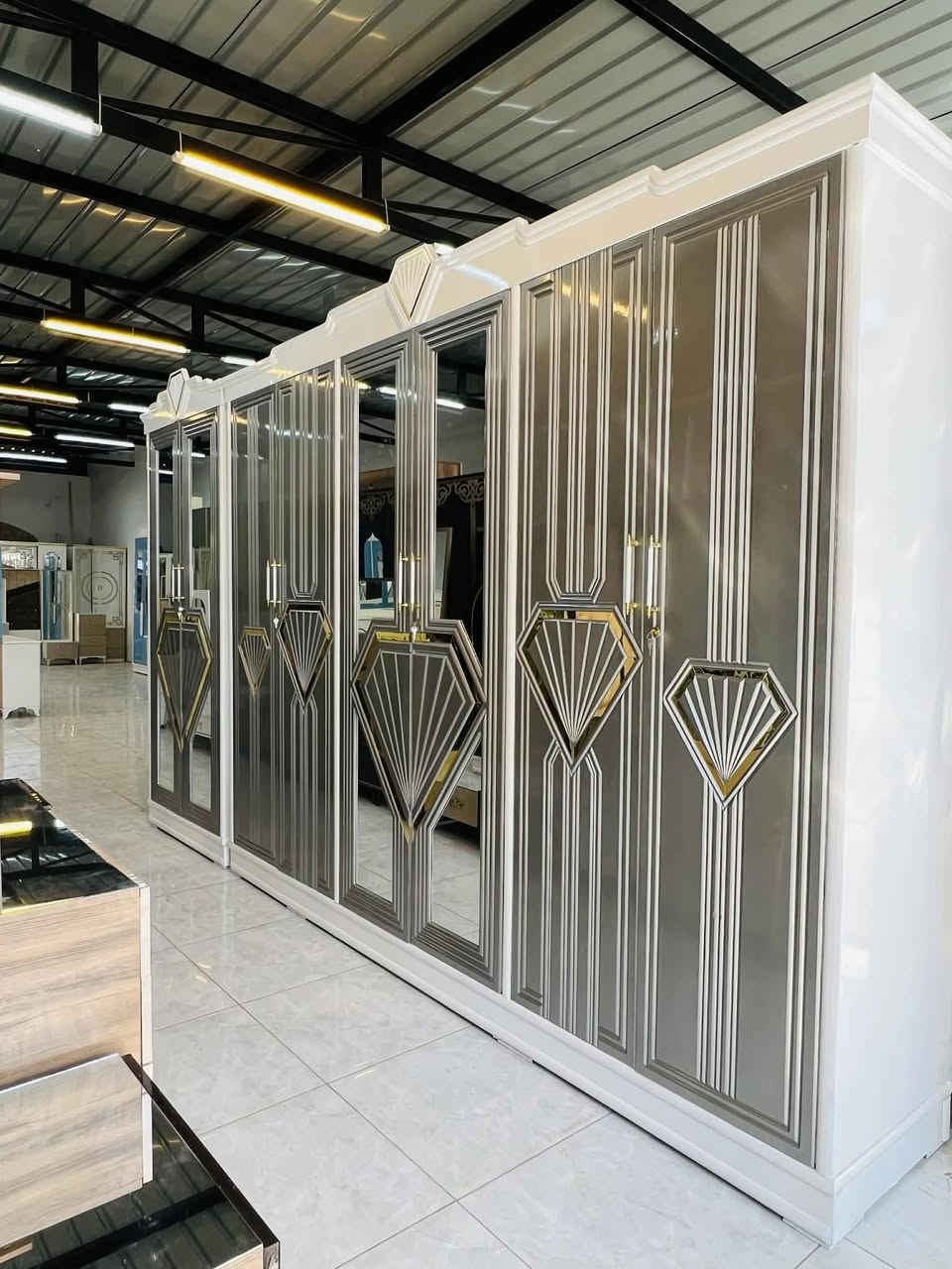 غرفه جديد تفصال عراقي 🇮🇶
لون مميز وانيق جدا متانه عاليا 
تصميم تركي  صبغ حراري
داخل وخارج صاج
ضهر جرجوبه ضمان بيه الغرفه 

سعر مليونين و250
نقل وشد داخل بغداد مجاني محافضات بكروه


**إذا كنت صاحب هذا الإعلان وتريد حذفه لأي سبب، رجاءا أرسل رسالة إلى الدعم الفني**