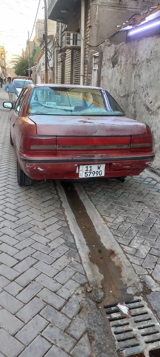 سلام عليكم
اكرونة ١٩٩١ كير اوتوماتيك 
سيارة خير من الله  بس الونهة جارد 
بغداد رقمهة بسمي 
مكانهة مدينت الصدر 
***********
