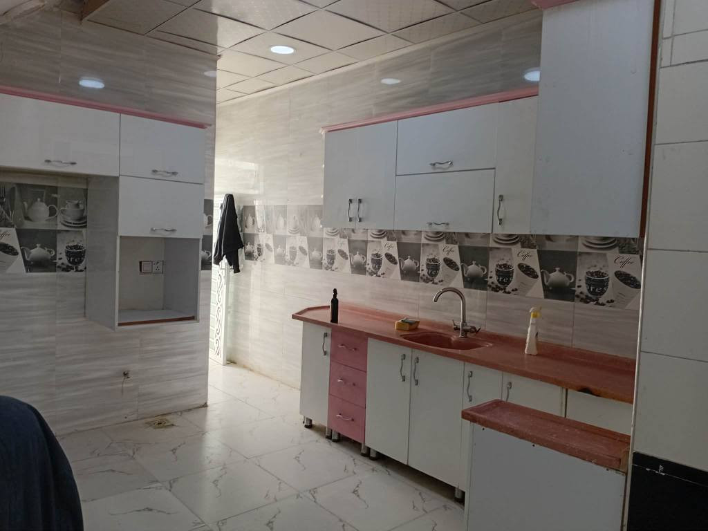 🏠 بيت للرهن - حي المكرمة 🏠
📍 الموقع: حي المكرمة - قرب شارع الطاقة وجامع أبو الفضل العباس.
🏗️ البناء: طابق واحد (بناء جديد).
📐 المساحة: 100 متر.
🛣️ الشارع: نظيف جداً.
💠 التفاصيل:
(غرفة + صالة + استقبال + مطبخ + صحيات).
⏳ مدة الرهن: سنة واحدة (قابلة للتجديد بالاتفاق).
💰 المبلغ: 42 مليون دينار.
📞 للتواصل:
📱 ***********
📱 ***********
🏢 مكتب أبو حسنين للعقار
📍 عنوان المكتب: حي المكرمة - قرب أسواق آدم. النجف, العراق
