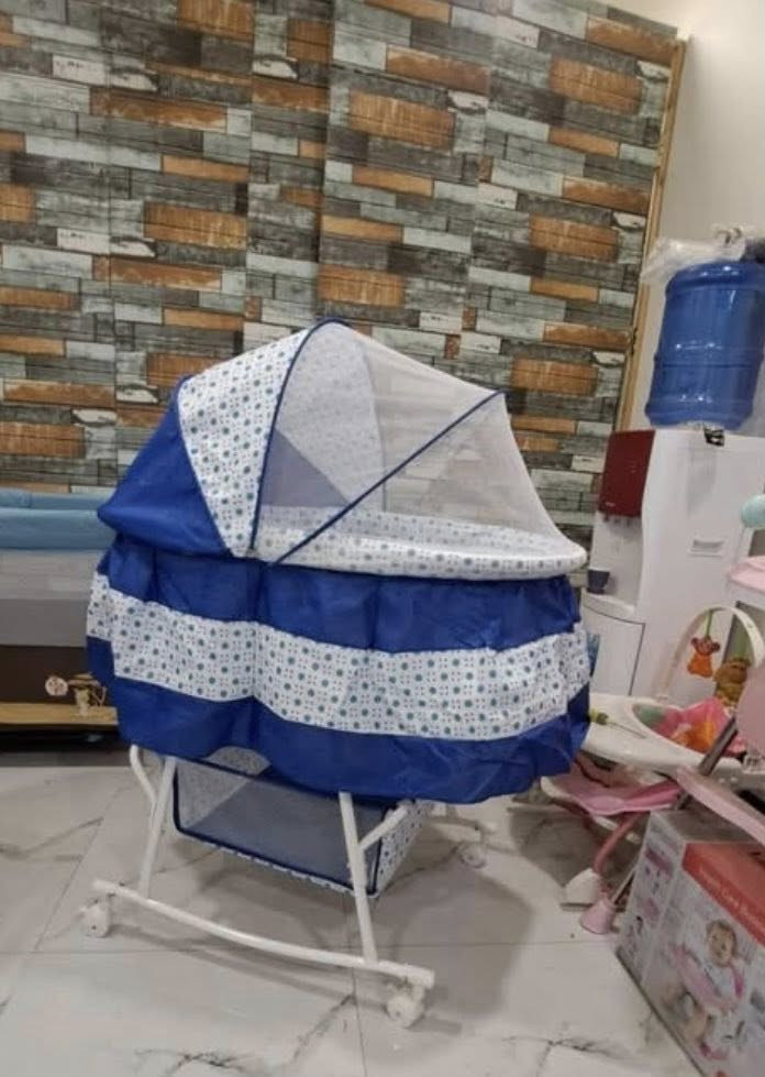 السلام عليكم اغراض للبيع المكان الرمادي قرب مطعم حجي زياد رجا اني مو مندوبه هاي اغرضنه عارضتهم للبيع وماعندي غرفه للبيع اني عارضه فرشه للبيع وليس جربايه


**إذا كنت صاحب هذا الإعلان وتريد حذفه لأي سبب، رجاءا أرسل رسالة إلى الدعم الفني**