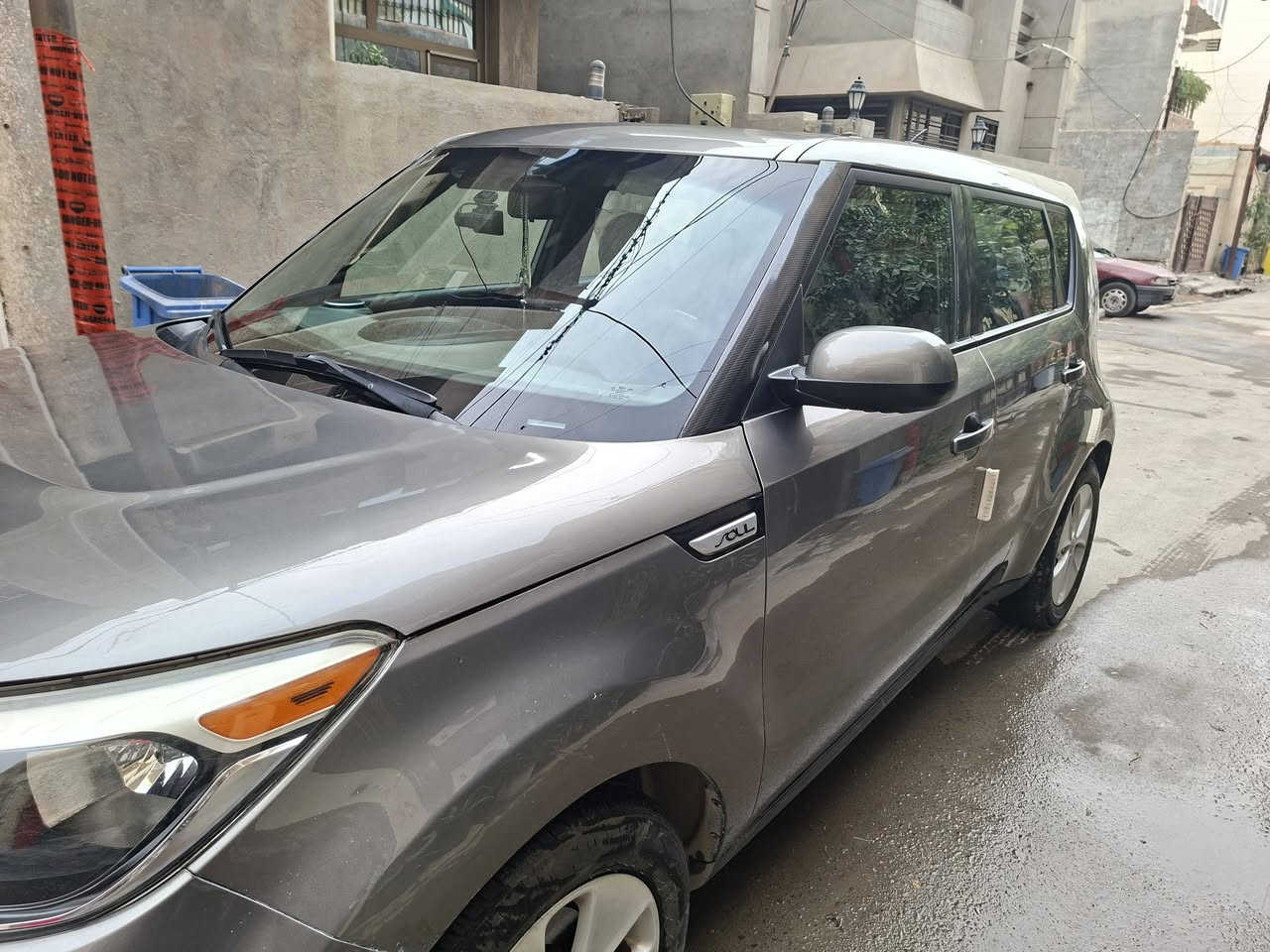 كيا سول موديل ٢٠١٥
رقم بغداد مشروع وطني شرط التحويل 
وارد امريكي الحادث موضح بالسونار ايرباك البردة بصف السايق متضرر من الحادث
محرك ١٦٠٠ gdi
ماشية ٧٤الف ميل
الكير والمحرك سليم بدون اعطال وعليها ادامة تنظيف مجاول وجويتر وبلكات اصلية وعبوة فيت بمب وفيت بمب اصلي وبدون دوانز
تبريد بي ليك 
تدفئة شغالة 
استخدم دهن محرك نوع ميتاسو ياباني 
استخدم فقط بانزين محسن 
استخدامي قليل جدا للسيارة اشتريتها ماشية ٧١ حاليا ماشية ٧٤
السعر ١٠٥$ وبيها مجال بسيط 
مكاني بغداد سبع ابكار


**إذا كنت صاحب هذا الإعلان وتريد حذفه لأي سبب، رجاءا أرسل رسالة إلى الدعم الفني**