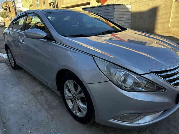 للبيع سوناتا موديل 2013 فول مواصفات امريكي حادث بنيد فقط بدون دواخل محرك 2400 جي دي السيارة بدون صبغ تبريد شغال رقم بغداد. 
السعر 11500 العنوان بغداد الكرخ 
***********
