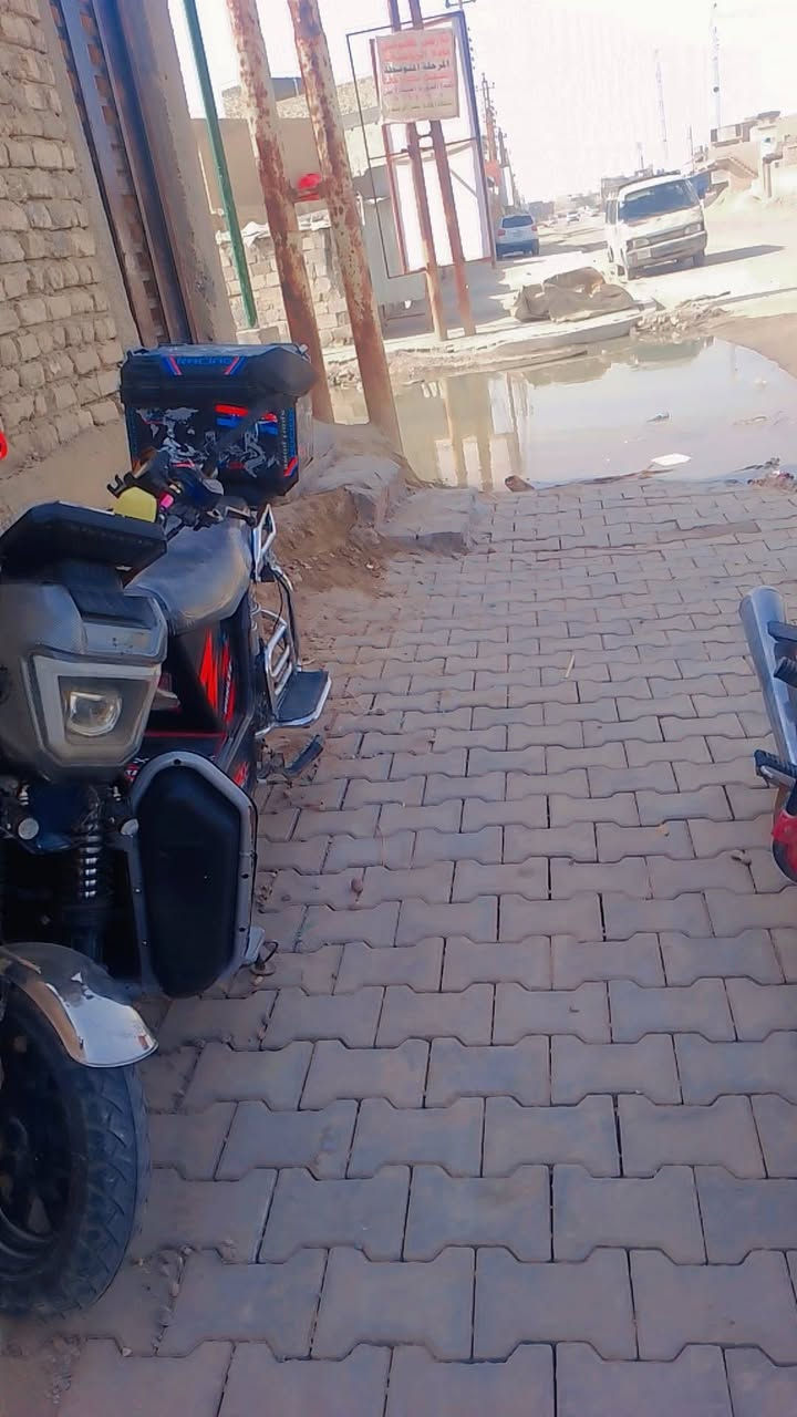 السلام عليكم دراجة شحن هارلي حديدة بطارياتهة كرافين يقرن 11 ونص واكو 11 للبيع او مراوس اباجي وانطي فرق رقم ***********
