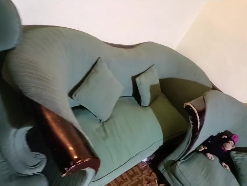 السلام عليكم عندي هاذا القنفات نضيفات مابيهن كسر اريدهن ب٦٥قطعتين كبار وكرسي


**إذا كنت صاحب هذا الإعلان وتريد حذفه لأي سبب، رجاءا أرسل رسالة إلى الدعم الفني**