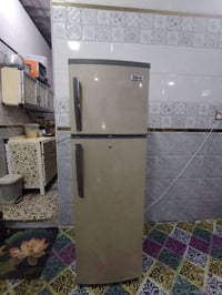 ثلاجه للبيع فول تجميد جديده بمعنى الكلمه فريز مو بخاخ فول مواصفات العن...