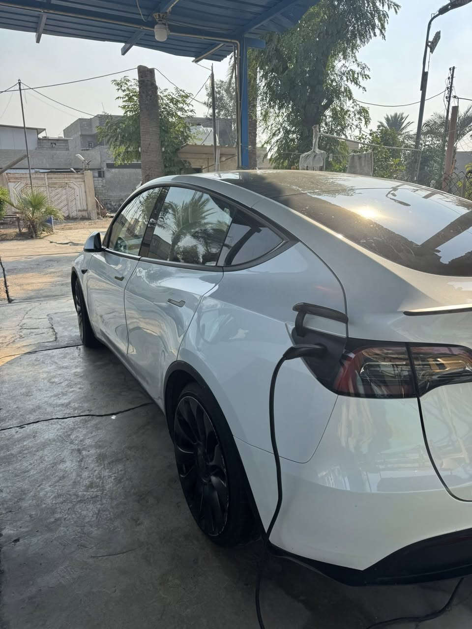 المواصفات:
• الموديل: Tesla Model Y Performance

 • سنة الصنع: 2024

 • اللون: أبيض

 • الحالة: ممتازة

 • عدد الكيلومترات: (26 mil)

 • كهربائية بالكامل

 •  حوادث  موضح اكتب رقم الشاصي

⚡ المميزات:

 • أداء رياضي وتسارع قو

الاستفسار  ***********
السعر 24500$
