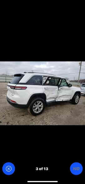 السلام عليكم جيب لاريدو للبيع موديل 23 على حادثهه ممصلحه السعر    ٢٤٠    ***********
