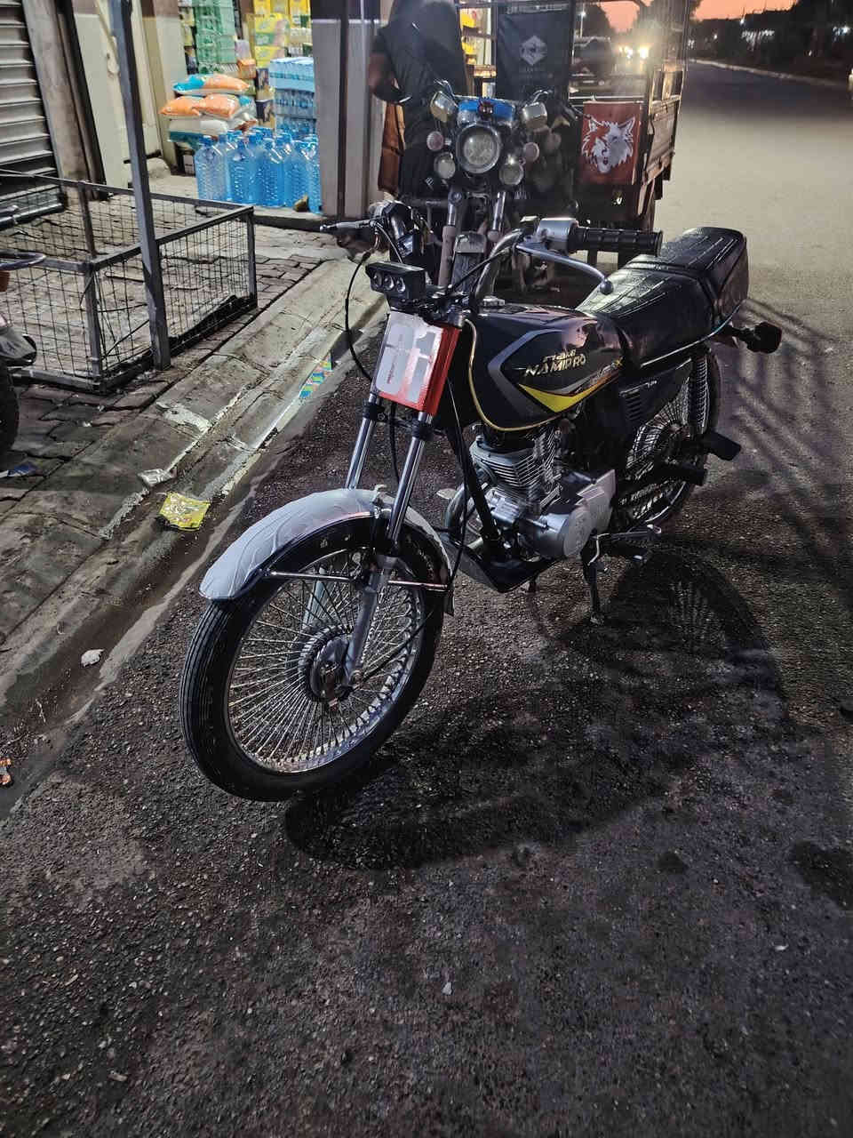 السلام وعليكم درجه لبيع شاصي رفيع درجه موديل ٢٢كل عيب مابي شرط محرك ما مفتو بل كرتون   كبس
سعر ٤٣٥والف وبي مجال حك الجيه  ***********
