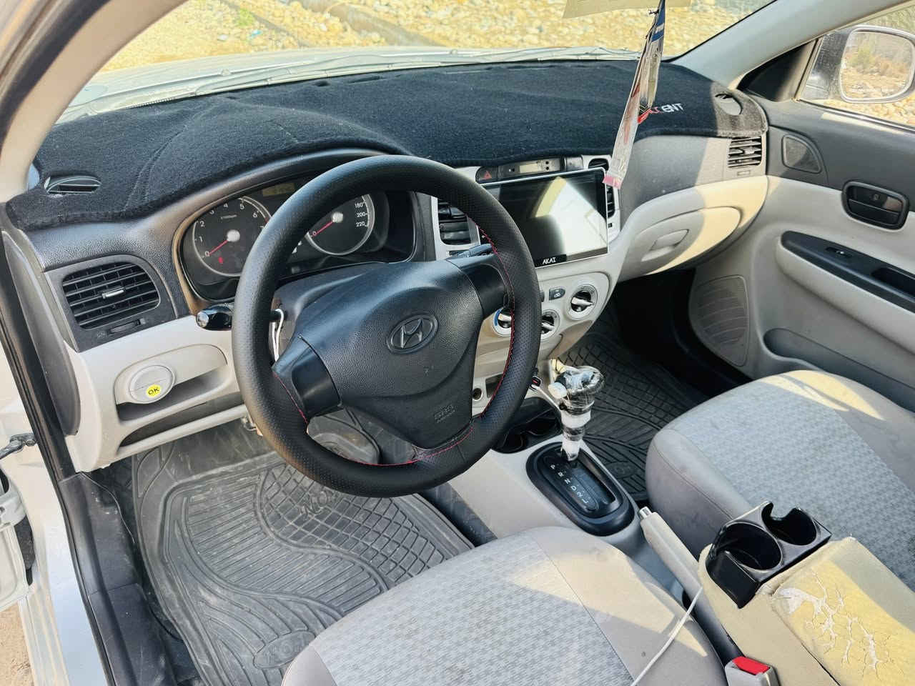 السلام عليكم ورحمة الله وبركاته
اكسنت دبدوب موديل 2010 لون رصاصي السياره بسمي سنويه لل 2029 بسمي 
السياره مال جناي السياره مايعوزها برغي مال بيت  ترايك للبصره 
صدر جديد 4 تايرات جدد قبل شهر بدلتهن 
محرك 16 لانفخ ولاتنقيص  كير شرط تبريد ثلج  وتتفئه نار
بيها قطعتين صبغ باب وجاملغ بدون قطره معجون اثر 
جراد 
مكان السياره الشرقاط 
 
السعر 98 وبيها مجال 

*********** 
***********
