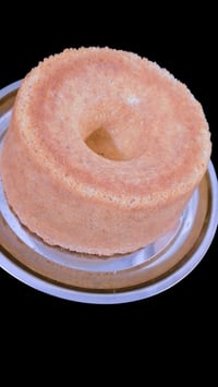 متوفر كيكه بلمبروش  قالب ب٥ الاف استوهه طالعه من الفرن تجنن😍😍❤️ متوفر ...