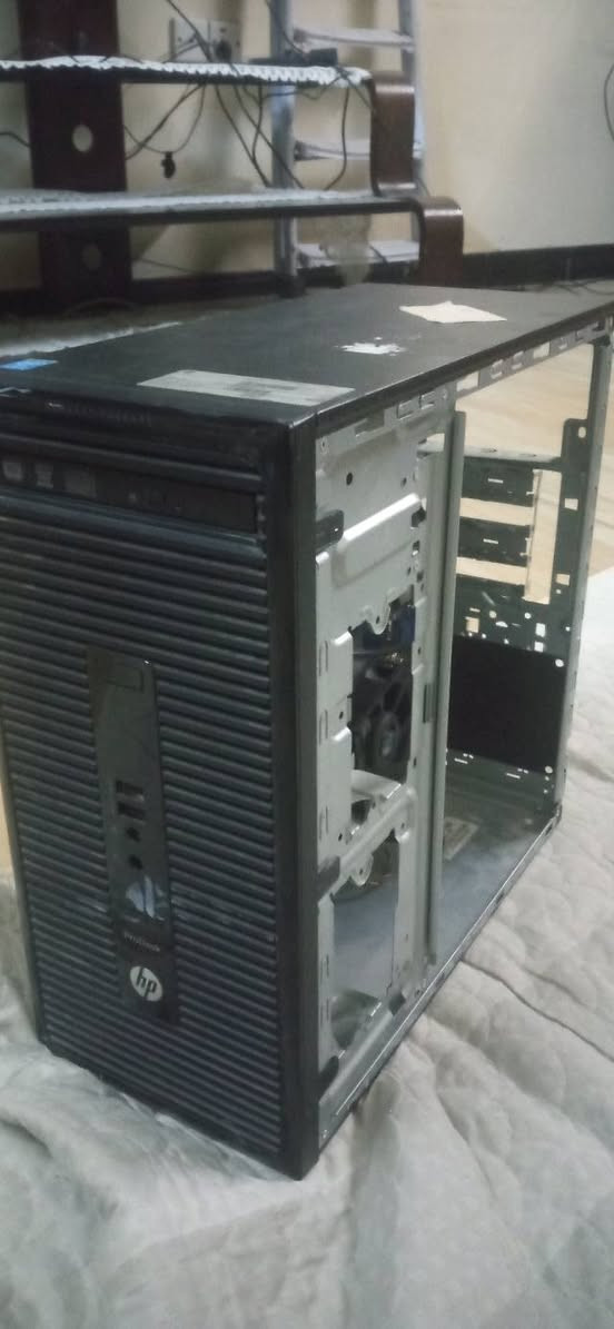 سلام عليكم
معالجين واحد i5 2400 شغال و i5 3470 شغال ابيع شلع أو قطعه حسب الطلب سعر المعالجين 35 هو والتوصيل وكيس بيها hp نظيفه نقصها بور سبلاي وهارد مواصفاتها I5 جيل رابع رام 2 الكيس سعرها 40 هي والتوصيل قفل لأن شغاله وفاحصها بالبور الخاص بيه واذا تريد أسويها كامله ومواصفاتها زينه اطلب بالخاص ورام 4gb ddr3 مال لابتوب سعرها 15 شغاله تفحصها يلا تأخذها ومذربورد Lenovo thinkpad t520 بيها معالج i5 2450m بدون رام سعرها 15 هي والتوصيل تفيد ابو الصيانه و ups مبدل بطاريه سعره 30 هو والتوصيل 
واذا تريد أبيعها شلع 
للتواصل خاص او *********** واتساب او رصيد
