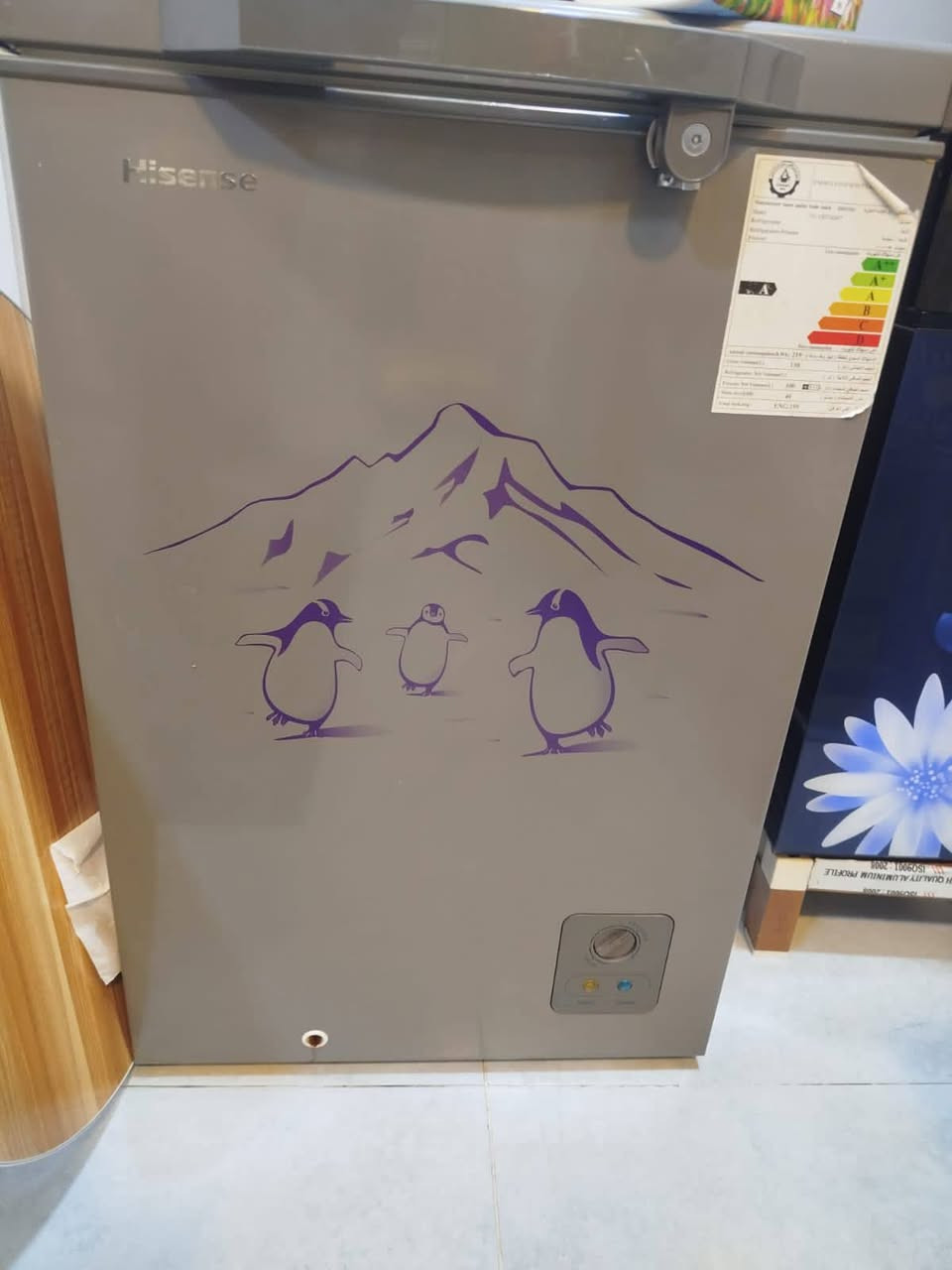 ثلاجه 14 قدم تجميد فول نظيفه +مجمده صندوك ام الدولفين اخت لحديده مكاني حي الجهاد
يوجد توصيل ***********
