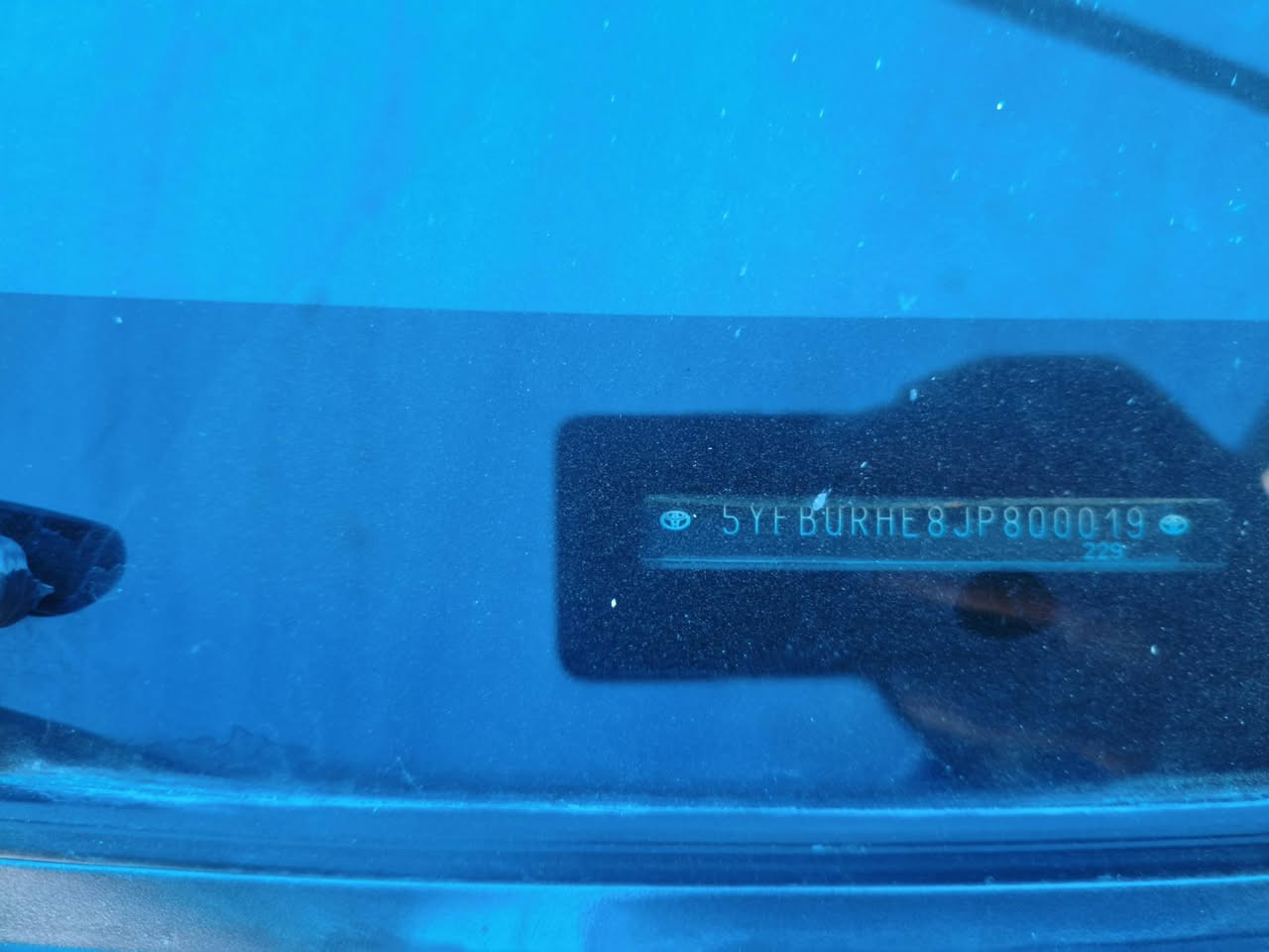 كورلا موديل .2018
ماشيه 60
165 السعر وبيها مجال
رقم اربيل بأسمي 
***********
