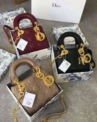 شنط نسائية • جودة عالية • موديلات