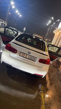 Bmw 2016 328i twin turbo  بصمة  كراسي كهرباء + خزن  داتا شو عرض الزجاج...