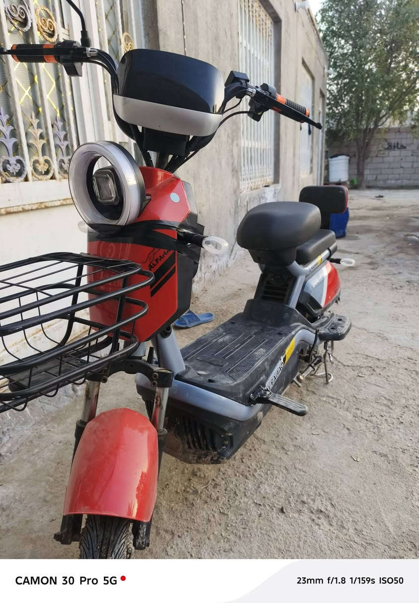 اسلام عليكم دراجه شحن حجم 14 للبيع انضافه فول اسويجين اوبصمتين او وياها الشاحنه مالتها الاصليه ماعده الكسر الي اموضح بل صوره فول مواصفات اسعر 360 اوبيها مجال لشراي ارقم *********** المكان بابل كفل استعمال شهرين وعلي
