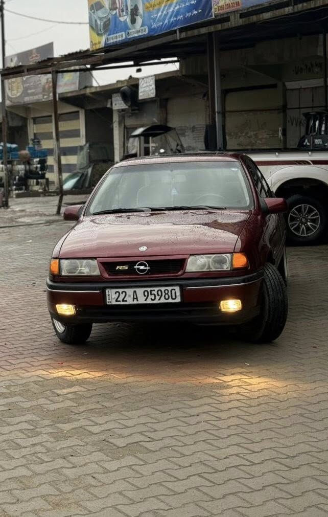 سلام عليكم اوبل فيكترا مه كينه 18 گير عادى موديل 1992 سلايت ناو فورميكا ناو غورفه ى زور جوانه چوار تايه ى تازه ويل BBS عه نكه بوت لايت هه لقه كوبونى به نزينى هه يه ره قه م باريك سه نه وى 7  مانگه به سه ر چوه به شه رتى ته حويل و براوه 
تكايه موشته رى نيت نامه مه نيره جواب نادريته وه 
ته نيا تيل ***********♥️
