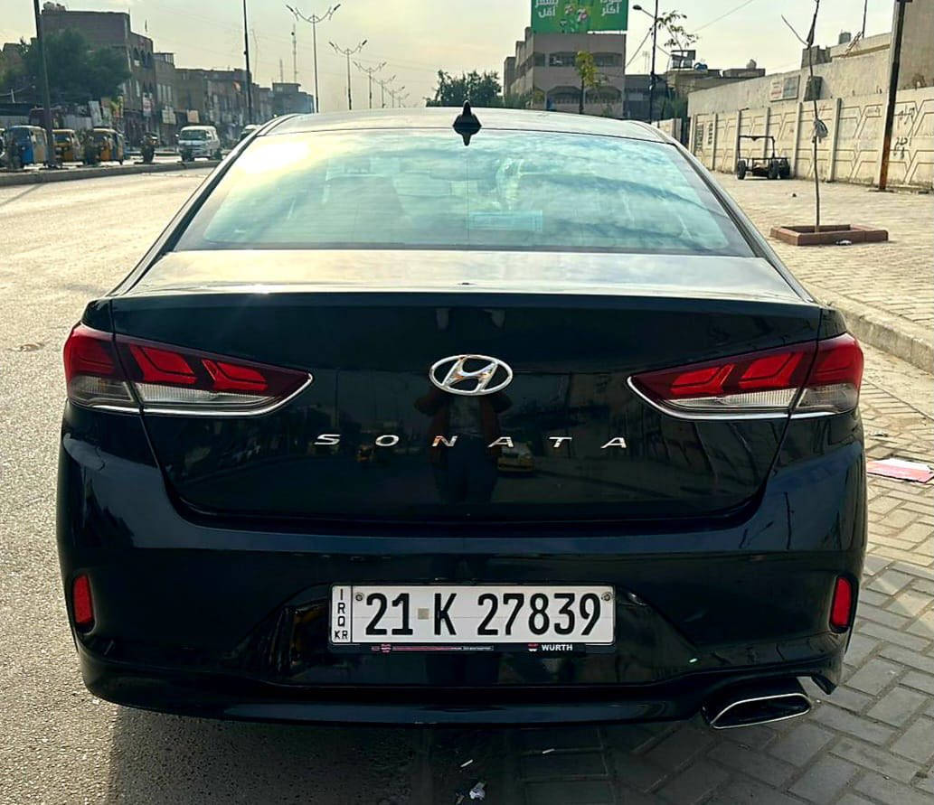 السلام عليكم سياره سوناتا موديل 2018وارد امريكي صور حادث منشوره رقم سلمانيه تحويل مباشر مواصفات فول ماعده فتحه سياره جاهزه حلوه محرك كير صدر تبريد تخم تاير مكفولة بدون تبديل بدون ايرباك العنوان بغداد الامين شارع نواب سعر 122$بيه مجال بصيط النتصال ***********
