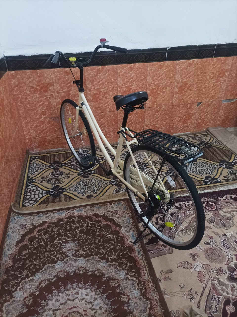 سلام عليكم باسكل للبيع نضيف نازل من كرار ابو نقش مديل 2019 الون حليبي دسك صفاره مابي شخوط سعر 135وبي مجال  مكان كوفه شارع المعمل


**إذا كنت صاحب هذا الإعلان وتريد حذفه لأي سبب، رجاءا أرسل رسالة إلى الدعم الفني**