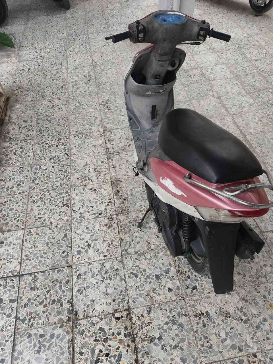 سلام عليكم
دراجه منغولي للبيع 
نضيفه مكينه ما مفتوح برغي 
سعرهة ب 600 وبيهة مجال بسيط 
رقمي ***********
