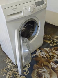 اخوان عندي ثلاث غسالات اثنين صحون واحده ملابس  ماركة بوش الالمانية وال...