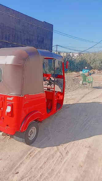 سلام عليكم تكتك مديل 19 شهر 2 بسمي تحويل ثاني يوم مصبوغه عام جماليه تكتك خير من الله كبل للشارع السعر 5250 او بيهة مجال بصيط. العنوان ديالئ بعقوبه رقم ***********
