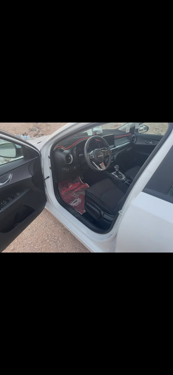 السلام عليكم اخوان فورتي ٢٢ اربيل تريد وكاله تريدتحويل حاضر بدون قطره صبغ جديده فقط بارد شي قليل اثرتحميل اتصل واني خادم ***********
