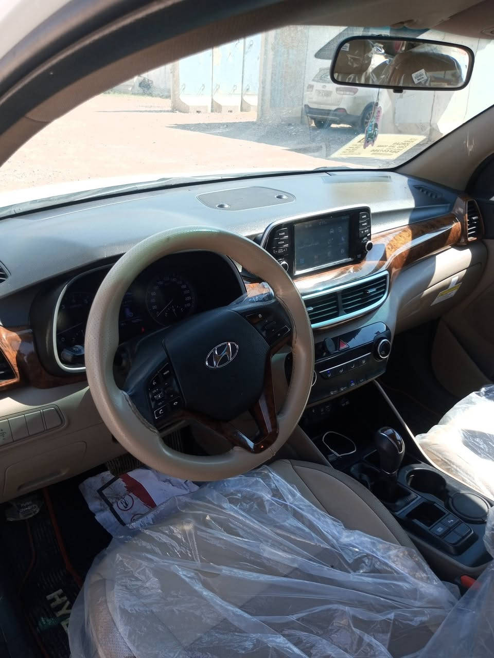 توكسان 2019 بغداد نكليزي خليجي مكفوله وسونار موجود فول عدا الفتحه السعر 190 وبيه مجال ان شاء الله


**إذا كنت صاحب هذا الإعلان وتريد حذفه لأي سبب، رجاءا أرسل رسالة إلى الدعم الفني**