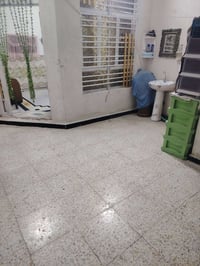 بيت للبيع • ١٠٠م • حي الحسين الجديد