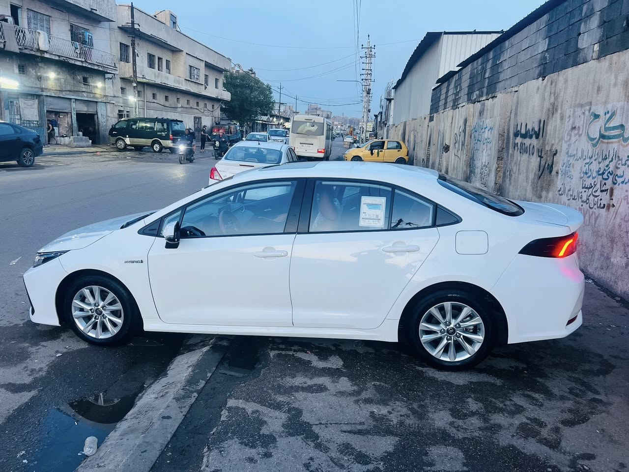 كورلا موديل ٢٠٢٤شكل الخليجي
كفاله عامه من الصبغ 
فقط رصعه بل التكمه موضحه في الصوره 
ماشيه ٤٣ كيلو
سياره جديده ومحافض عليهه 
داخل مشمشي
السعر ١٤٠ قفل 
***********
مكان بغداد
