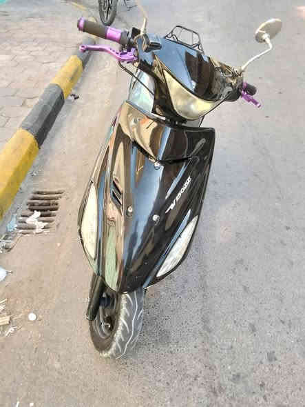 دراجه نضيفه جداا ماخذه ب ٣٠٠رايد ابيعه ١٨٠طفت بدون سبب مااعرف مخليه بل باب ***********
