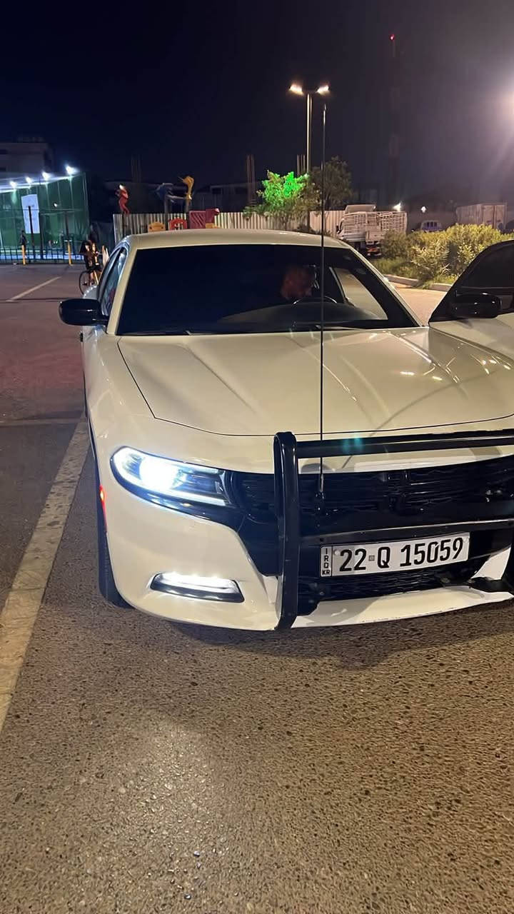 دوج جارجر_ بوليسي 
موديل _ ٢٠٢٠
V8.5700 
الحادث _ الجاملغ الخلفي+ قبق الجنطه (بدون ايرباك) 

السياره الصافره + الحاسبه كلها موجوده وياها 
السياره جديده 
مكان السياره بغداد
معرفه السعر التواصل مع هاذا الرقم :***********
