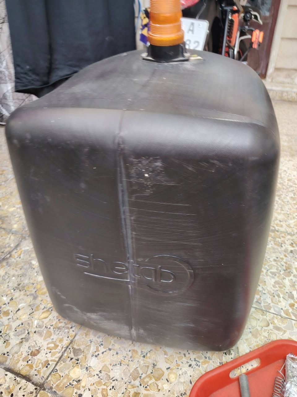 سلام عليكم صندوك البيع نضيف ومرتب سعره ٢٥ الف كلشي واضح الك بل صوره لا تجين وتكلي تعبان مكاني بل الشعب سوك شلال
***********
