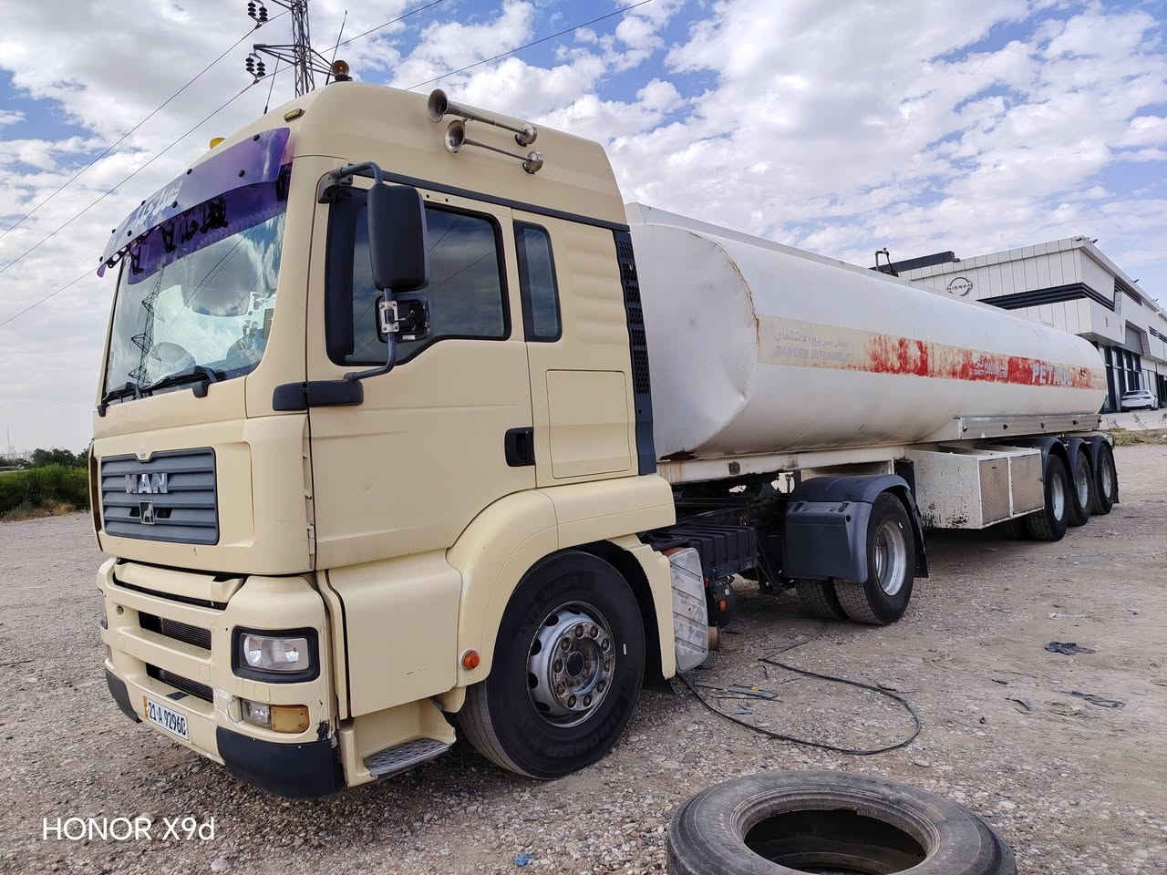 سڵاو  مان مۆدێل  2006 فول  تۆماتیک ڕیتایدرە سەلاجە  سبلت   حەجم محڕك  430  مابی بوخار کامل جاهز  سەنەویە  2031 جدید   تەنکی   شاکر  2014   تاقم تایەر جدید   عنوان  کەلار  معرز حی سەناعی   ***********

