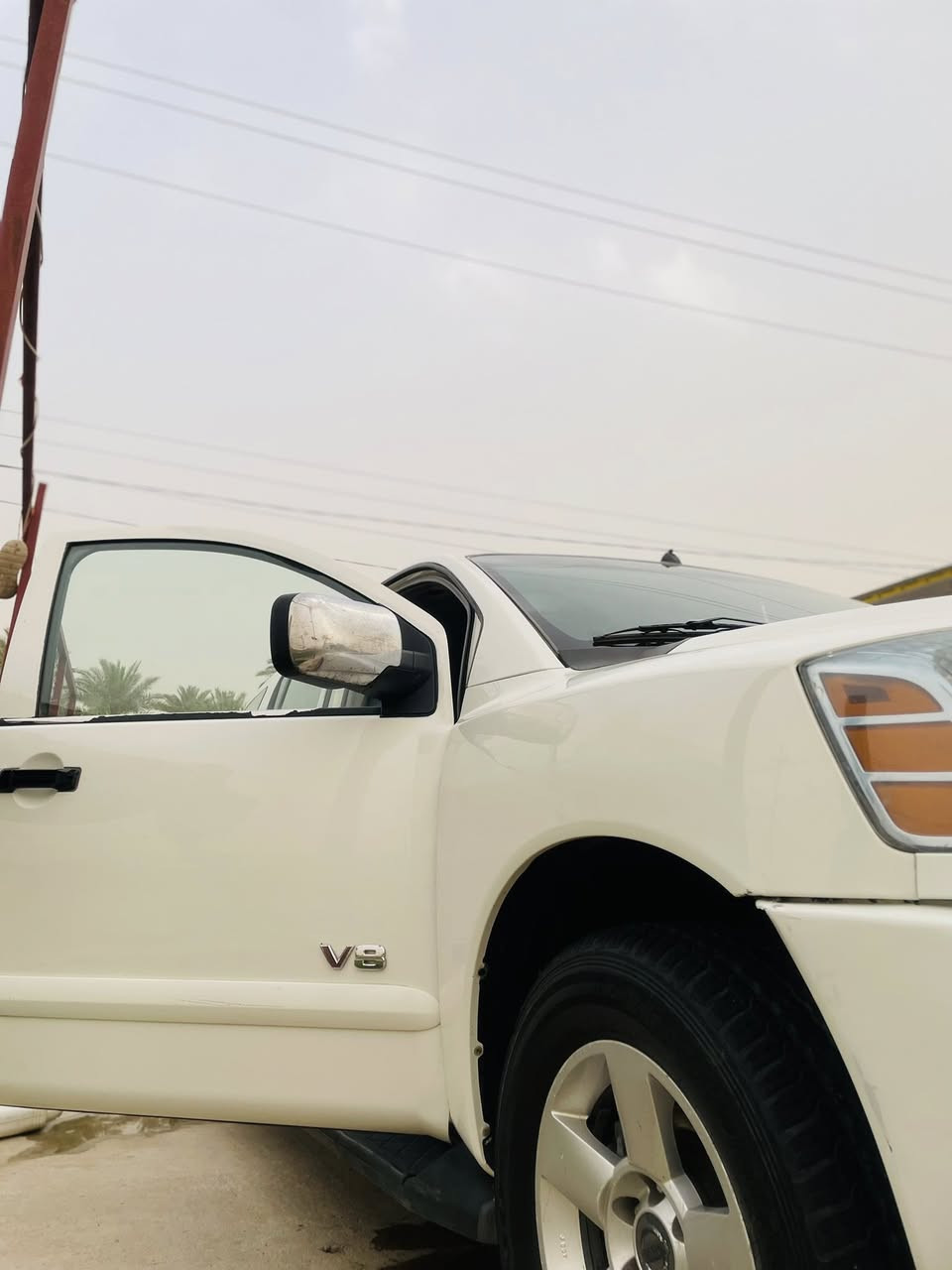 السلام عليكم نيسان أرماده 2007
رقم بغداد انكليزي بسمي ابيض داخل بيجي 
تبريد قطعتين ثلج 
تخم تاير 
مكينه + كير + ضفيره شرط الفحص مكفول 
حداديه نفض شرط الفحص 
دواخل جديد 
كلشي جاهز بيها وشرط الفحص 
مكان بابل الحله رقمي ***********
السعر 100 وبيها مجال قليل جداً
