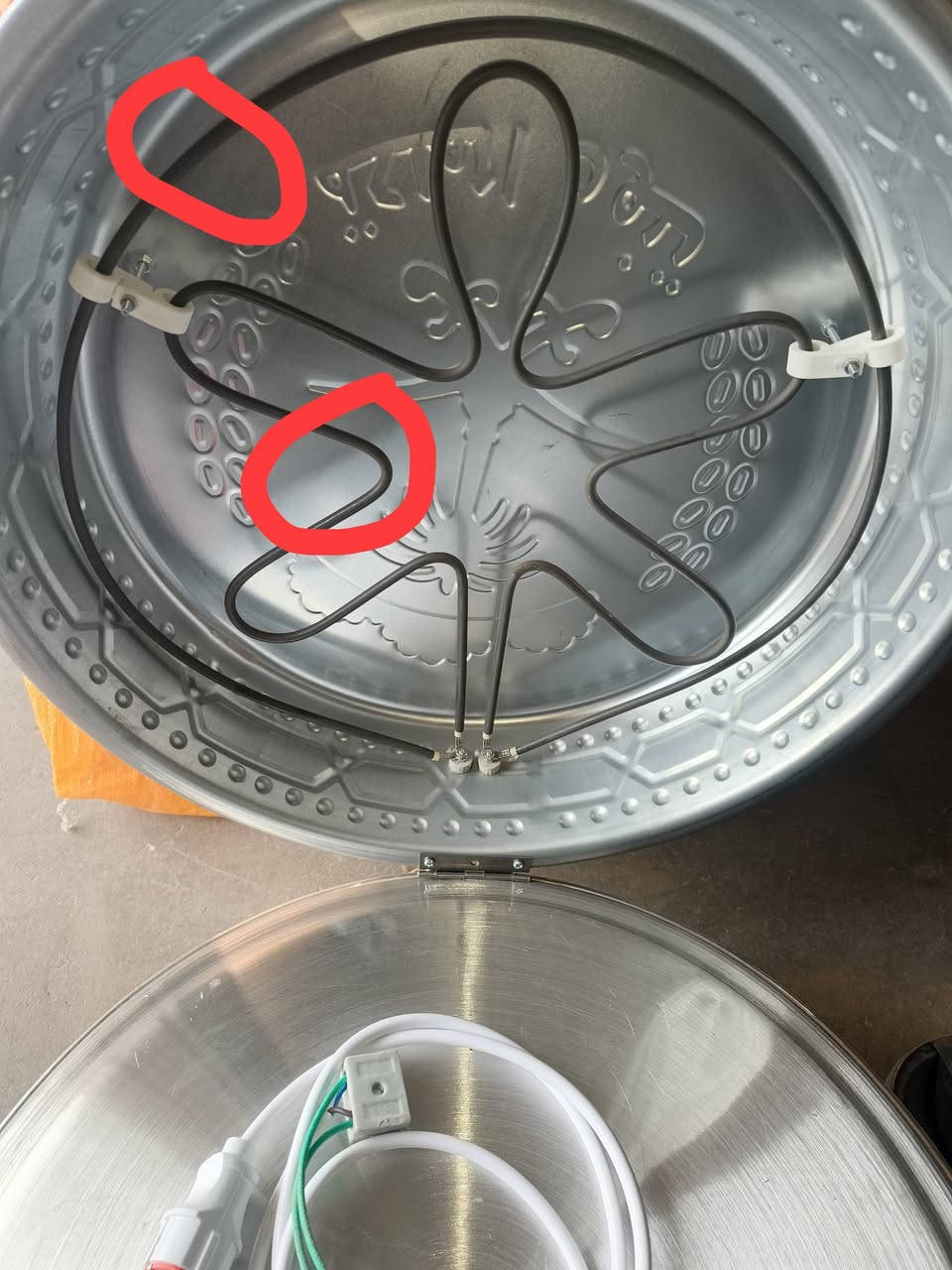 السلام عليكم 
💥💥💥💥💥💥عرض خاص💥💥💥💥💥💥
تنور كهربائي درجة اولى دبل هيتر مثل ما موضح بل صورة ✅
هيترات ثنين فوك وهيترات ثنين جوة ✅
مع كيبل وبلك وتوصيلات حرارية وسيراميك ✅
بسعر ((((((32الف))))))))
يتوفر توصيل لمجمع بسماية ✅
العنوان بسماية الشارع العام مقابيل حلويات برهومي ✅


**إذا كنت صاحب هذا الإعلان وتريد حذفه لأي سبب، رجاءا أرسل رسالة إلى الدعم الفني**