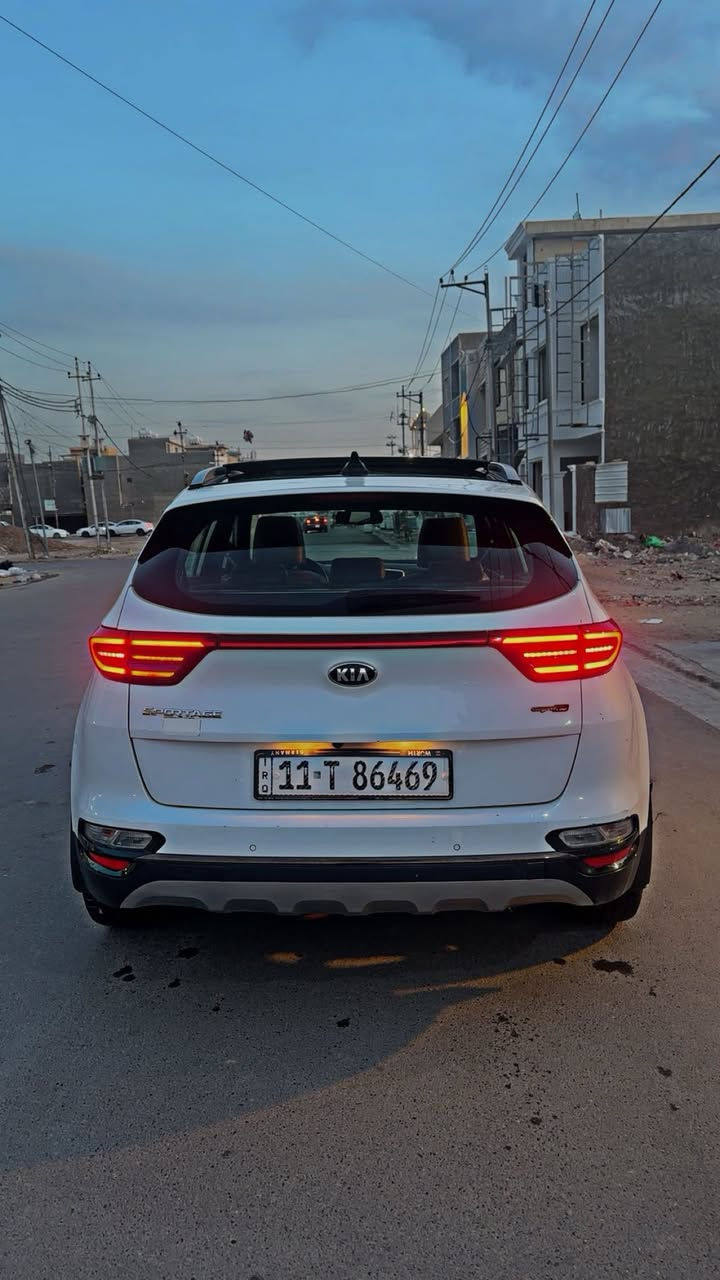 السلام عليكم من رخصه الادمن سبورتج GTلاين خليجيه فول للاخير 
موديل 2020 
السياره فول للاخير 
بصمه 
بنوراما 
شاشه جبيره 
كراسي جلد 
كراسي كهرباء 
كامره خلفيه 
حساس امامي خلفي 
هند بريك كهرباء 
توقف ذاتي 
مانع انزلاق 
قياده ذاتيه 
تحديد مسار 
جنطه كهرباء 
محرك 2000دوش 
السياره ما بيه نقص بكد الشعرايه جاهزه مجهزه 
بيه اربع قطع صبغ بدون دواخل بدون شواصي 
والسياره خير من الله 
مكان السياره بغداد 
الاستفسار***********
السعر 167ورقه
