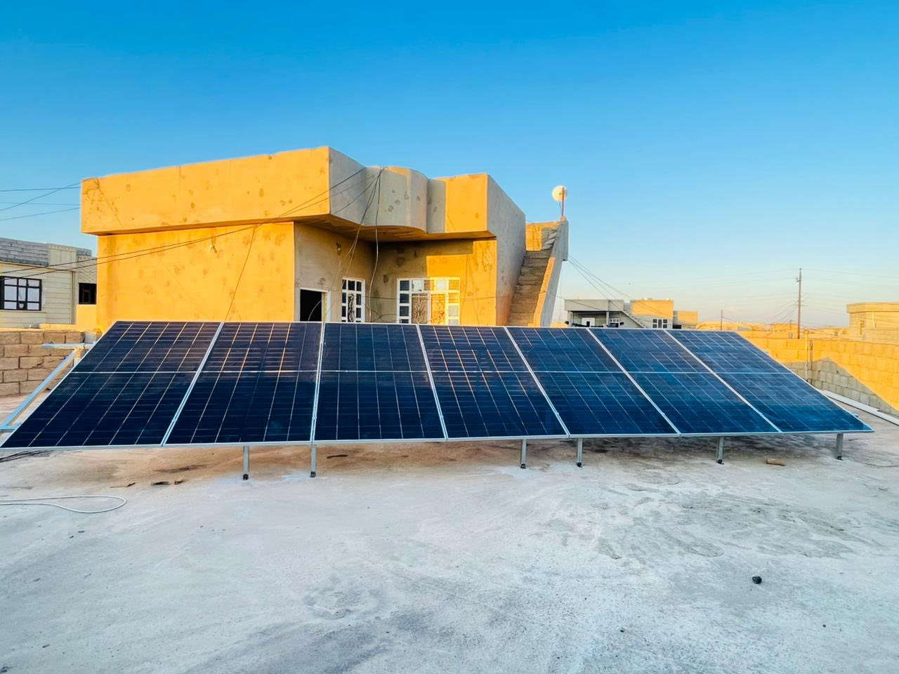 مشروع جديد بطاقة أعلى وأداء أقوى في الإمام الغربي 🚨
🔆 شركة المجد للطاقة الشمسية 🔆
بإدارة حذيفة البوحسيب
بعون الله تم إنجاز وتنصيب منظومة متكاملة للأخ أحمد محمد حمد
📍 الإمام الغربي
📦 مواصفات المنظومة:
⭐ 7 ألواح فيلادلفيا الأصلية — إنتاج عالي وكفاءة ممتازة
⭐ بطارية 16 كيلو — خزن قوي وتشغيل طويل بثبات عالي
⭐ إنفرتر فلستي 6 كيلو — قدرة تشغيل قوية وتحمل أحمال كبيرة
⚡ منظومة مصممة لتشغيل أحمال عالية بثبات واستقرار
⚡ أداء مضمون حتى مع الضغط العالي
⚡ تجهيز احترافي وفق أعلى المعايير
✅ ضمان حقيقي على المكونات
✅ فحص كامل قبل التسليم
✅ متابعة وخدمة ما بعد البيع
💰 يتوفر بيع نقداً وبالأقساط المريحة
(إجراءات سهلة وموافقة سريعة)
📞 للحجز والاستفسار: ***********
المجد للطاقة الشمسية — عنوان القوة والثقة في عالم الطاقة النظيفة 🌞💪
نصعد بالأداء… ونثبت الجودة بالفعل لا بالكلام.
