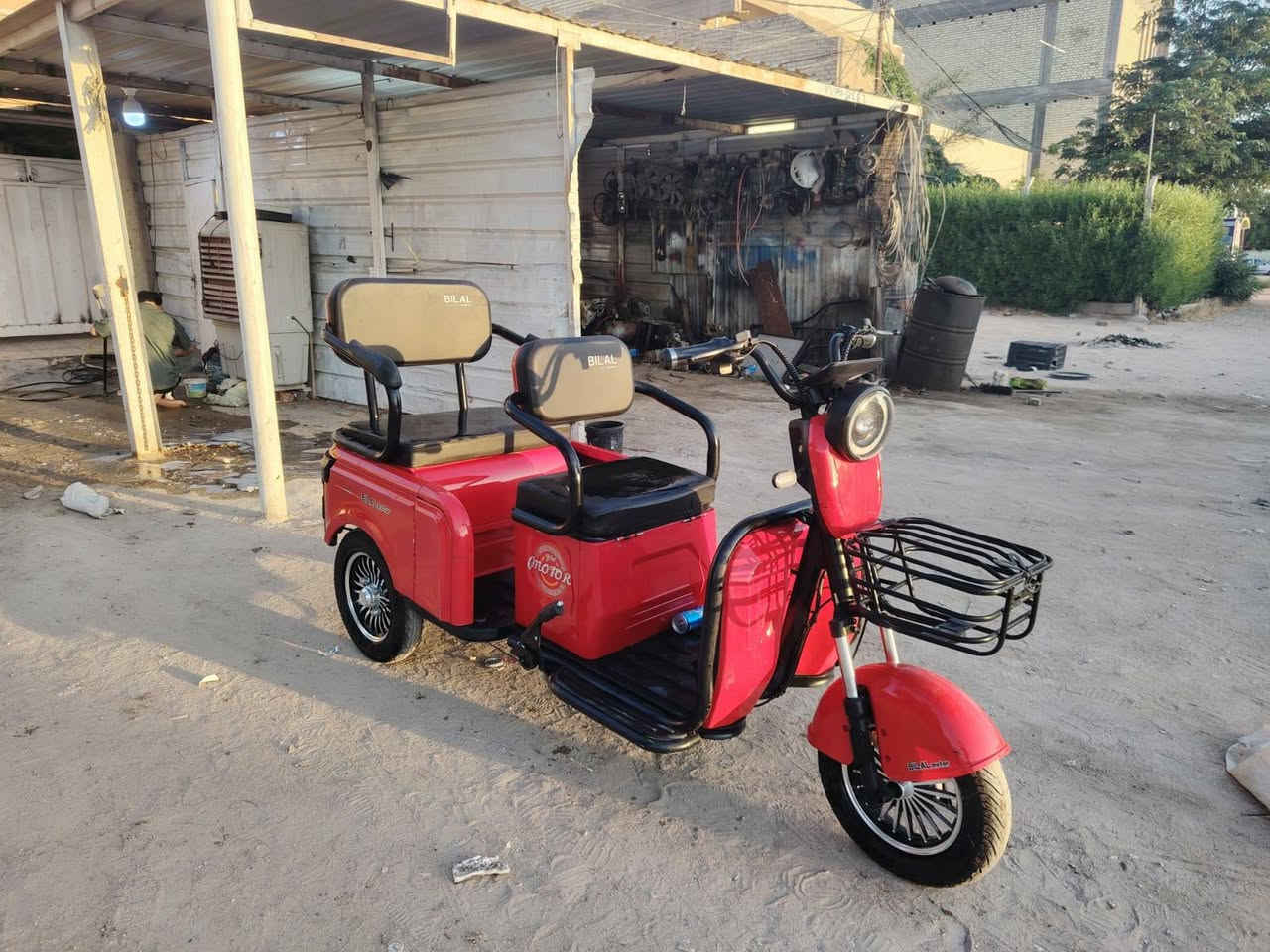 دراجه شحن للبيع سعره مليون و١٠٠ و بيهامجال رقم ***********
