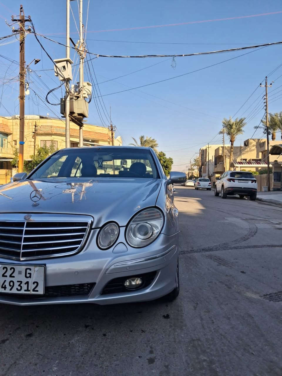 للبيع
مارسدسw211 2008 E200
فول مواصفات رقم اربيل دولي سنويه وهزه جدد 
فتحة سقف داخل اسود جلد وسقف ابيض
تدفئة كشنات
كشنات كهرباء خزن ميموري ثلاث وضعيات
ستيرن كهرباء ودركة صاج
مرايات كهرباء وشفط وتعتيم ليلي
تچاوي كهرباء
تبريد منفصل امامي
تبريد منفصل خلفي 
حساسات امامي خلفي
زراكات لايت
لايتات داينمك ولد نهاري
وباقي المواصفات المعروفة
السيارة بدون حادث بدون ضربة فقط صبغ ربع بنيد 
ويل AMG 17
السيارة جاهزة بدون اي نقص مكينة كير صدر كهربائيات كله مكفول
وعليها ادامة كاملة بلكات مجاول نوزلات  دهن وفلاتر كلها جديدة
السعر 118 ورقة وبيها مجال 
المكان بغداد حي الجامعه ‭٠٧٧١ ٨٤٠ ٦٧٧٤‬
