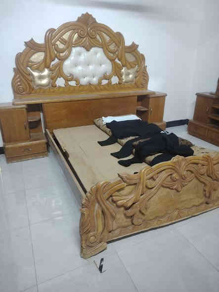 غرفة نوم للبيع خشب ثقيل رقم واحد السعر500 العنوان كوكجلي/***********
