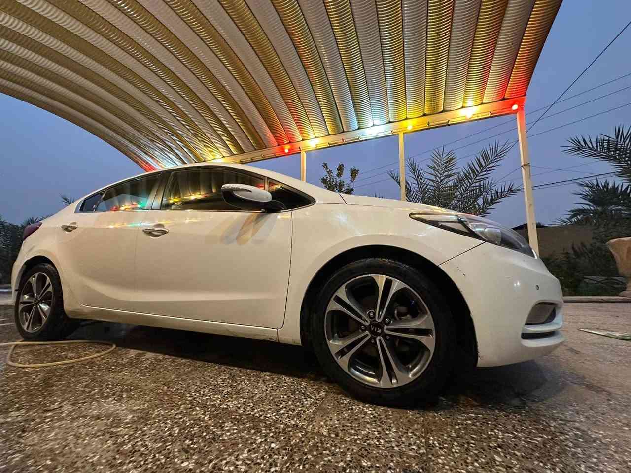 سلام عليكم
سيراتو 2014 رقم سليمانيه. سنويه ل 2027 فول مواصفات ماعده الفتحه سياره جديده وجاهزه  كفاله عامه من صبغ ضربه تبديل ماعدا بارد بالجنطه شبر  كير محرك حداديه جدد. السعر 128 وبيها مجال بسيط لشراي مكاني كربلاء طويريج ***********
