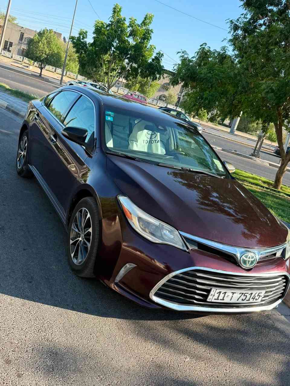 السلام عليكم
للبيع تويوتا افلون وارد امريكي 
موديل2018 فئهXLE
ماشيه 135
رقم بغداد سنويه ورقم جديد تحويل مباشر 
ضررها موضح بالصور بنيد وجاملغ بدون ايرباك 
مواصفاتها معروفه نص فول محرك 6 سلندر 
مكان السياره بغداد السعر 165 
***********
