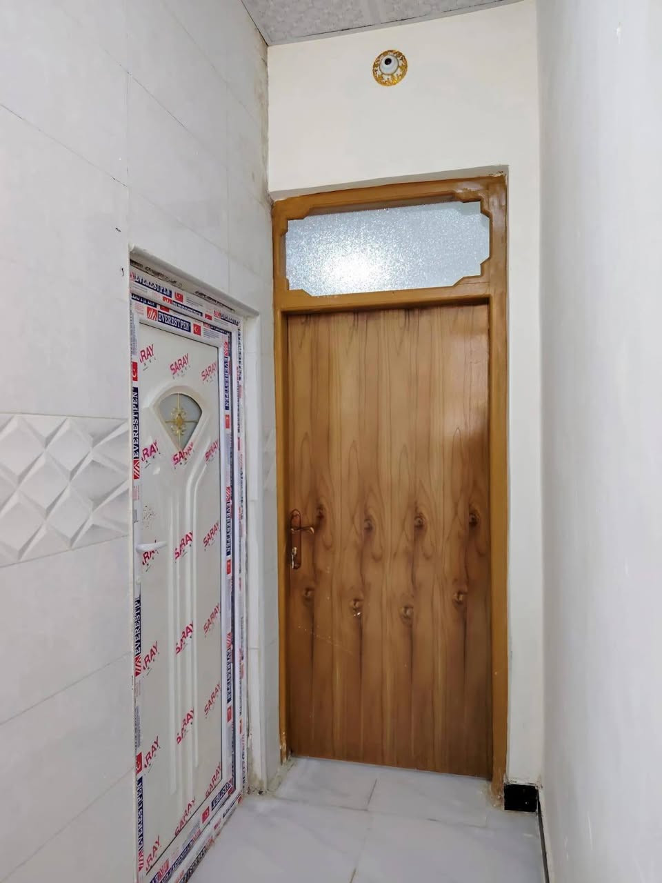 بيت للبيع طابو زراعي سند 25 في النجف – مقابل ملحق قرية الغدير عمود  320  🏡 الاتصال ***********
📏 المساحة: 60 متر مربعة 

💰 السعر:💲 26 مليون (قابل للتفاوض)

🏗️ البناء: طابوك 

🏠 الأساس والسقف: كونكريت

مواصفات البيت:

✅ غرفت نوم 🛏️

✅ صالة 🛋️

✅ مطبخ 🍽️

✅ صحيات 🚿

✅استقبال

عنوان مكتب مقابل ملحق قريت الغدير مكتب القلعه

الاستفسار ***********متوفر وتساب
