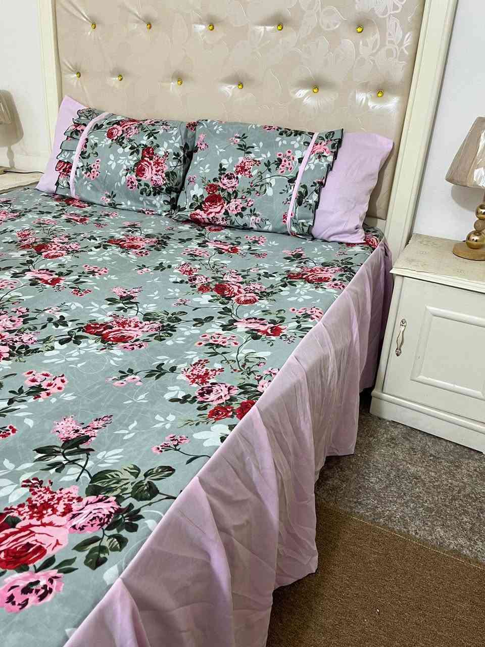 فرشات العيد متوفره وبيها بعد الوان 
السعر ١٠
قماش همايون
توصيل سريع خلال يومين


**إذا كنت صاحب هذا الإعلان وتريد حذفه لأي سبب، رجاءا أرسل رسالة إلى الدعم الفني**