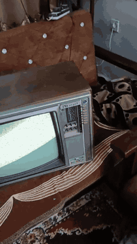 السلام عليكم تلفزيون قيثاره للبيع سعر خاص اليحب يتواصل ع هذا الرقم ***********
